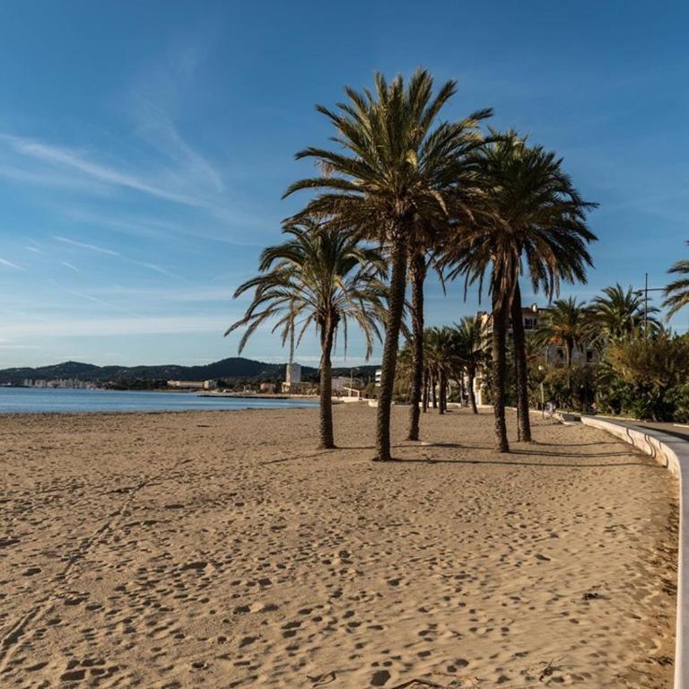 Appartement T2 au Lavandou avec Piscine pour 4-6 personnes - FR-1-803-99 - Apartamento - 12