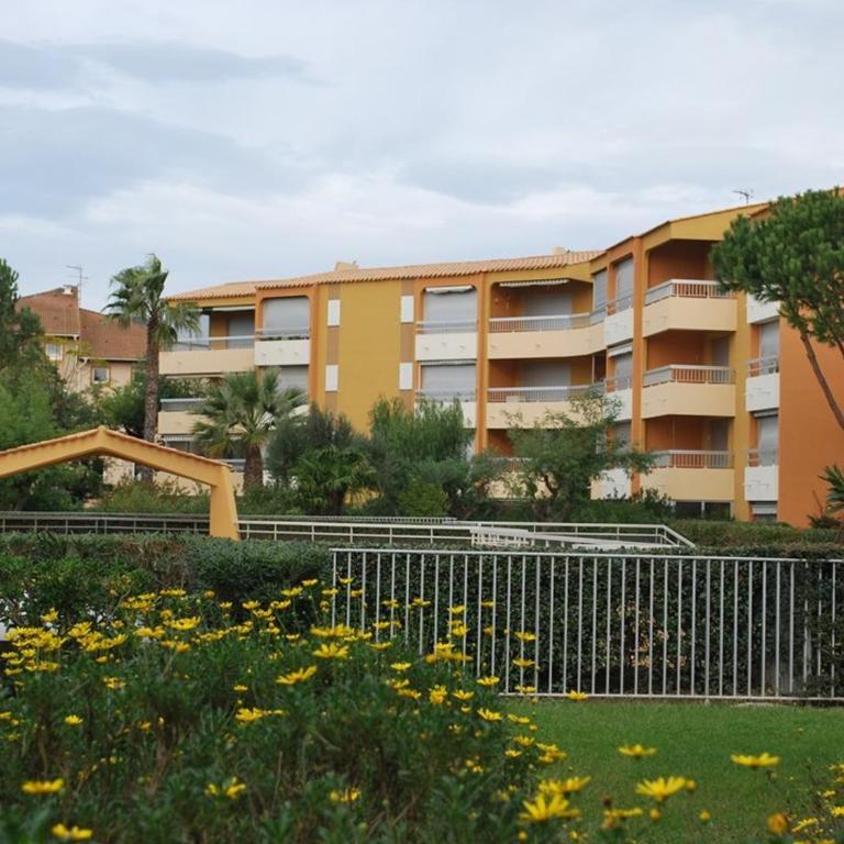 Appartement T2 au Lavandou avec Piscine pour 4-6 personnes - FR-1-803-99 - Apartamento - 13