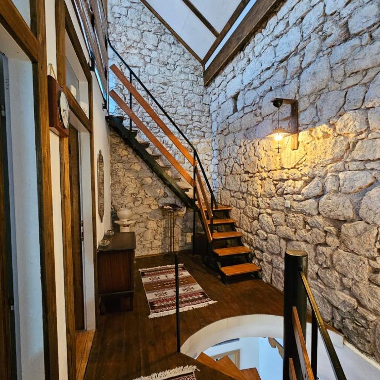 Old Tower - Gradska Kuća sa 2 Spavaće Sobe - 9