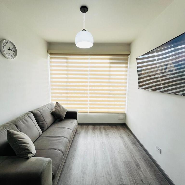 Cerca al aeropuerto y terminal, moderno y tranqui - Apartamento de 2 dormitorios - 2