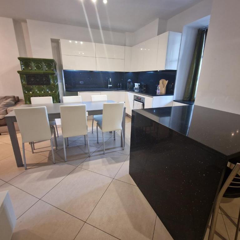 Parravicini Family Suite 3 Bedrooms - By the River & 5 min to Bernina Station - Ferienhaus mit 3 Schlafzimmern - 15
