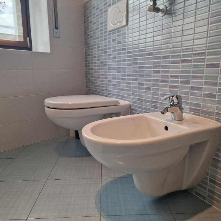 Parravicini Family Suite 3 Bedrooms - By the River & 5 min to Bernina Station - Ferienhaus mit 3 Schlafzimmern - 33
