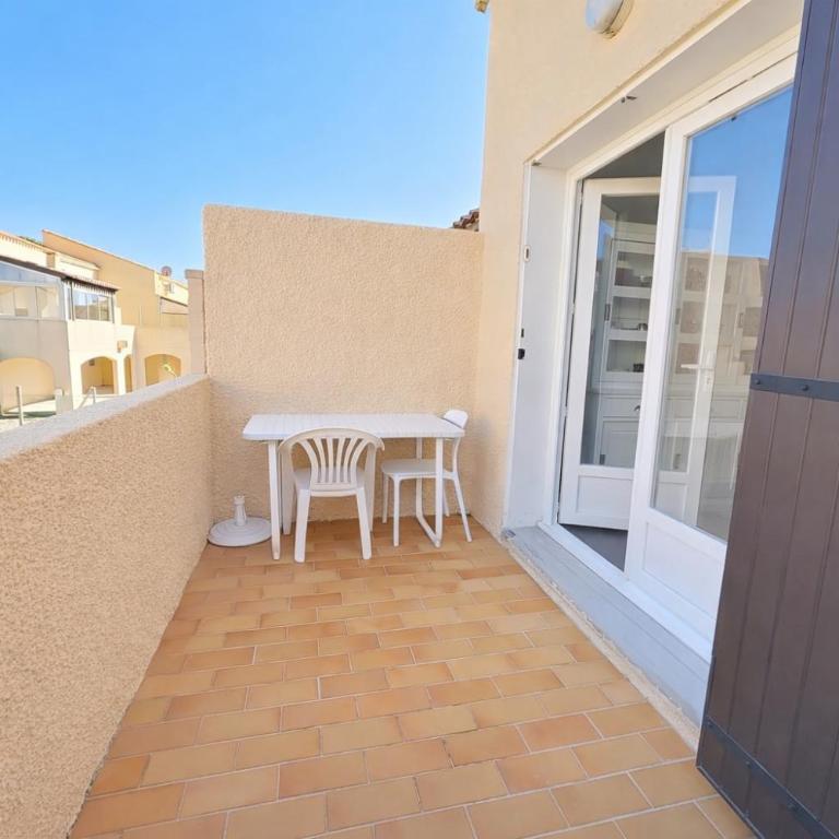 Mahélia, logement climatisé en bord de mer & lac, très au calme, jusqu'à 6 pers - Appartamento con 2 Camere da Letto - 6