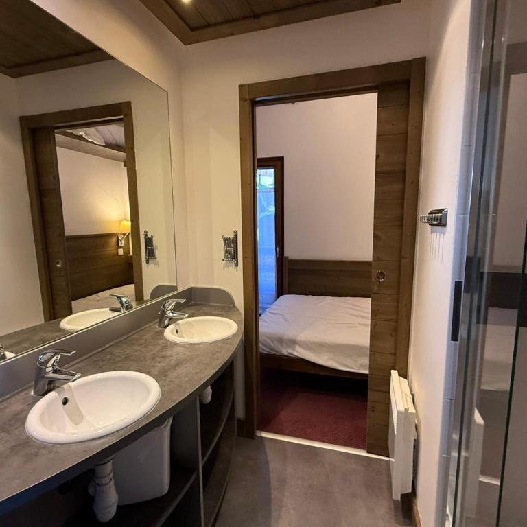Risoul T4 10 pers Proche des pistes Piscine - Appartement - 12