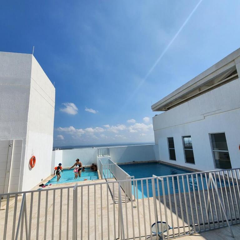 Modern Apartment Near Beach & Old City Ocean View! - Three-Bedroom Apartment - 7