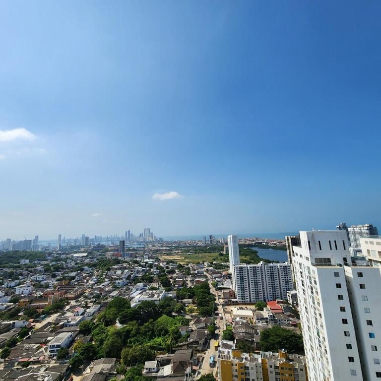 Modern Apartment Near Beach & Old City Ocean View! - Three-Bedroom Apartment - 8