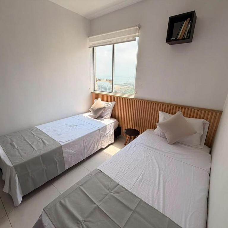 Modern Apartment Near Beach & Old City Ocean View! - Three-Bedroom Apartment - 12