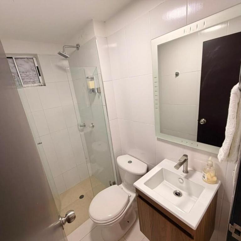Modern Apartment Near Beach & Old City Ocean View! - Three-Bedroom Apartment - 14