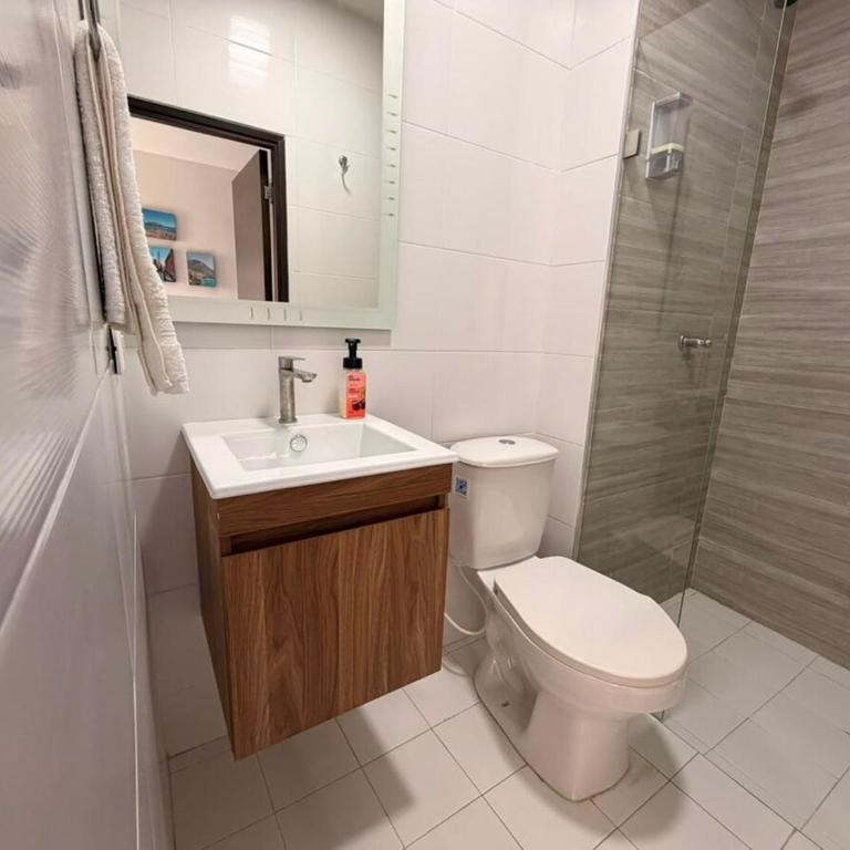 Modern Apartment Near Beach & Old City Ocean View! - Three-Bedroom Apartment - 17