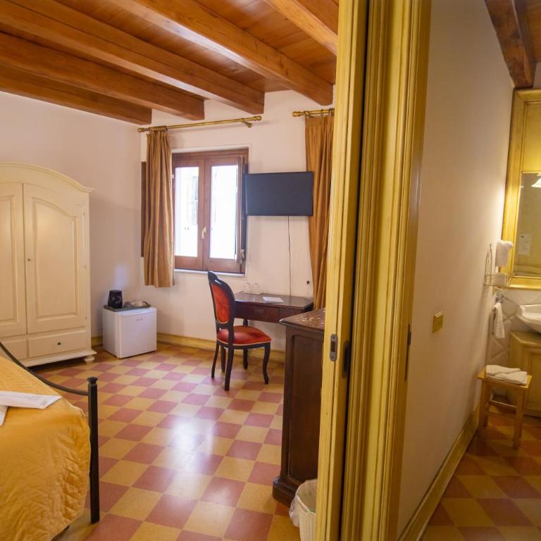 Atenea Luxury Suites - Atenea Collection - Camera Matrimoniale Superior - 11