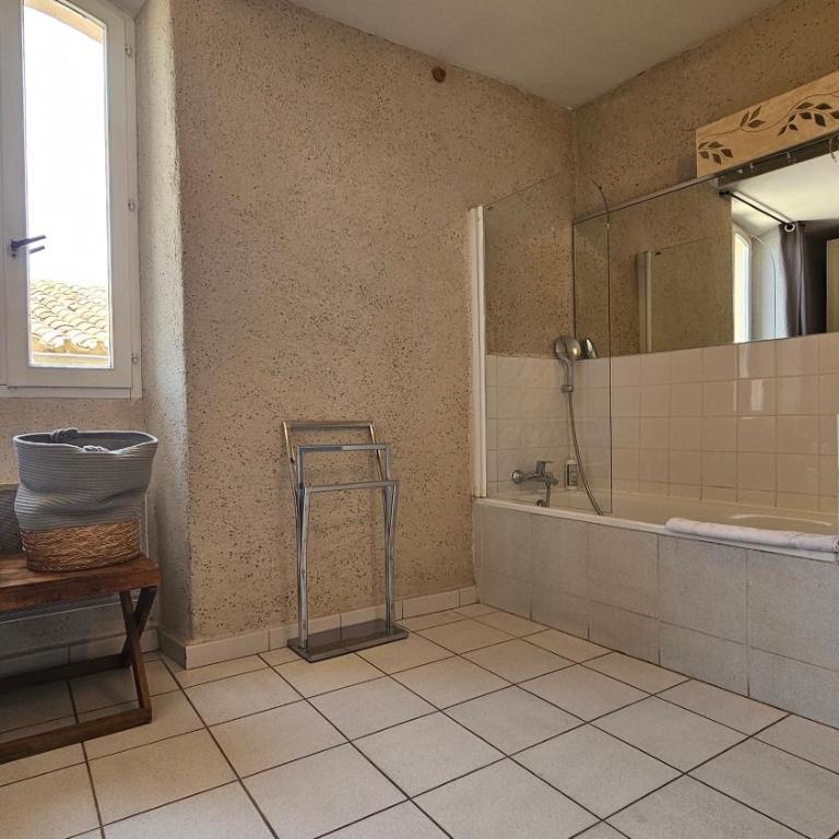 Hôtel la Fête en Provence - Appartement en Duplex - 13