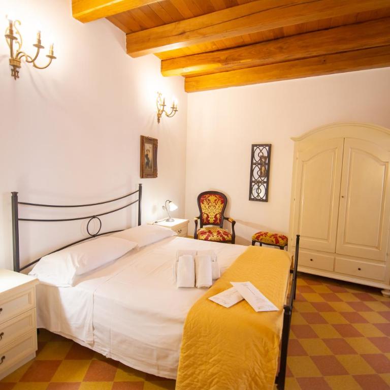 Atenea Luxury Suites - Atenea Collection - Camera Matrimoniale Superior - 17