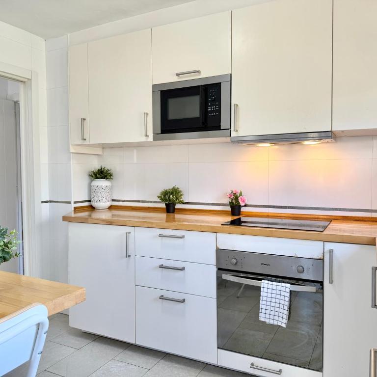 Calm Coastal Boutique Apartment for 12 by TuriVida - Apartamento de 3 dormitorios - 5