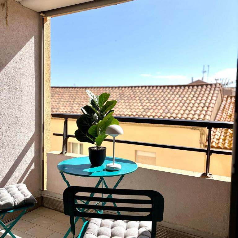 Studio avec balcon 100m de la mer et du port - Apartment mit 1 Schlafzimmer - 4