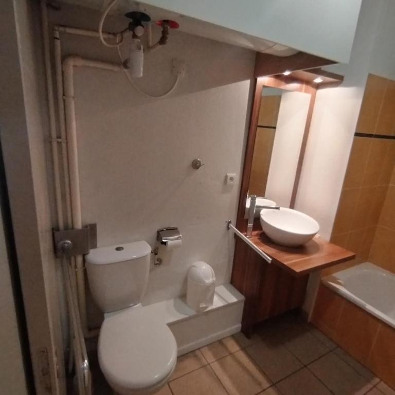 location Ax les Thermes - Appartement 1 Chambre - 14