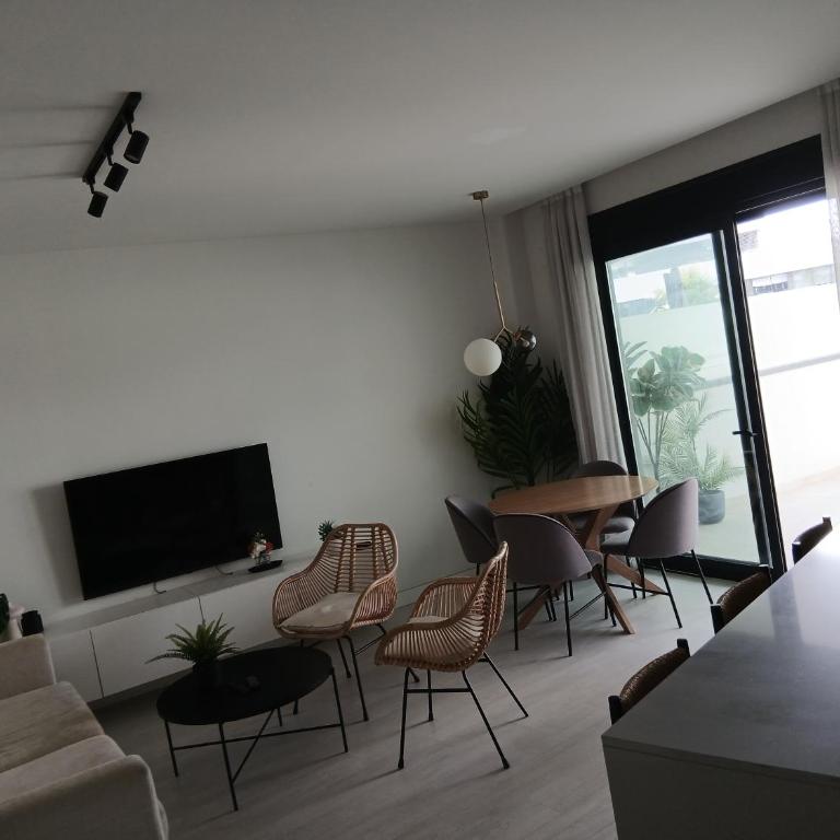 Apartamento luminoso con terraza privada - Apartamento de 2 dormitorios - 14