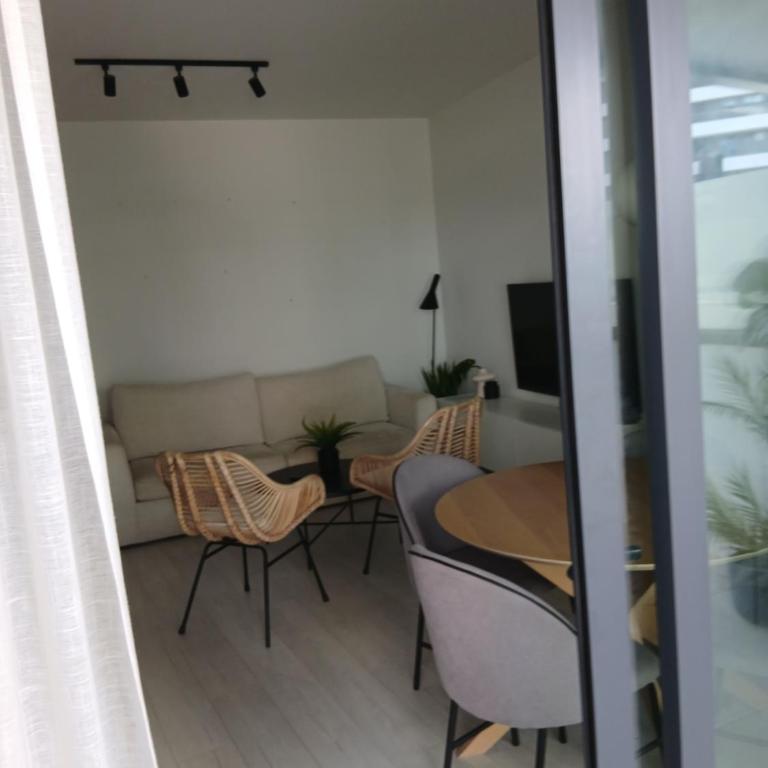 Apartamento luminoso con terraza privada - Apartamento de 2 dormitorios - 22