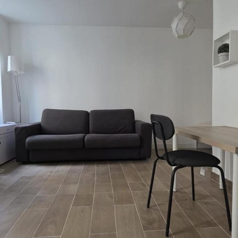 Appartement confortable au cœur du 17e arrondissement, Proche métro 13 - Apartamento de 1 dormitorio - 15