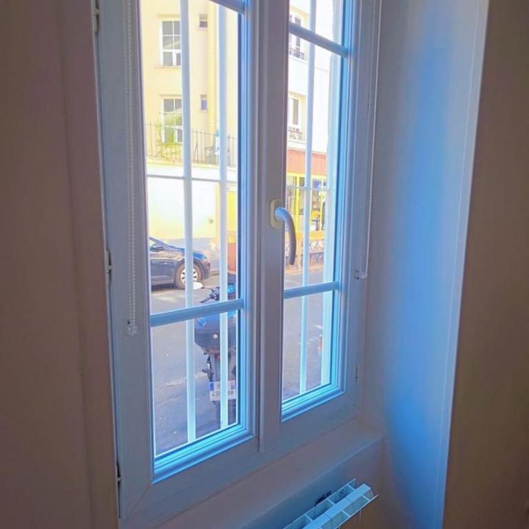 Appartement confortable au cœur du 17e arrondissement, Proche métro 13 - Apartamento de 1 dormitorio - 14