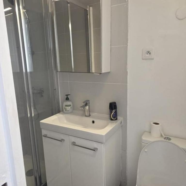 Appartement confortable au cœur du 17e arrondissement, Proche métro 13 - Apartamento de 1 dormitorio - 13