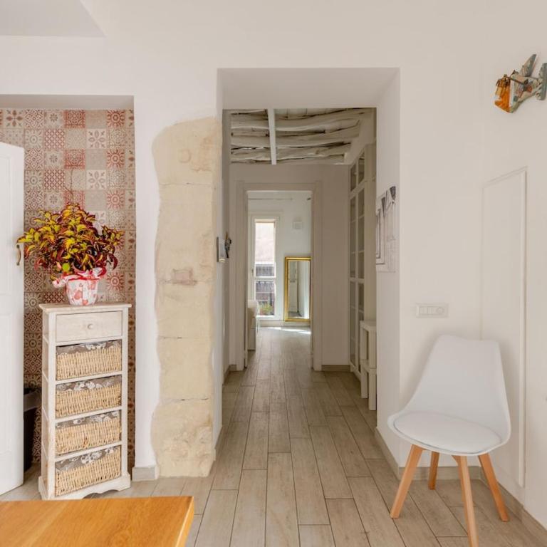 Marina District Apartment - One-Bedroom Apartment - 3