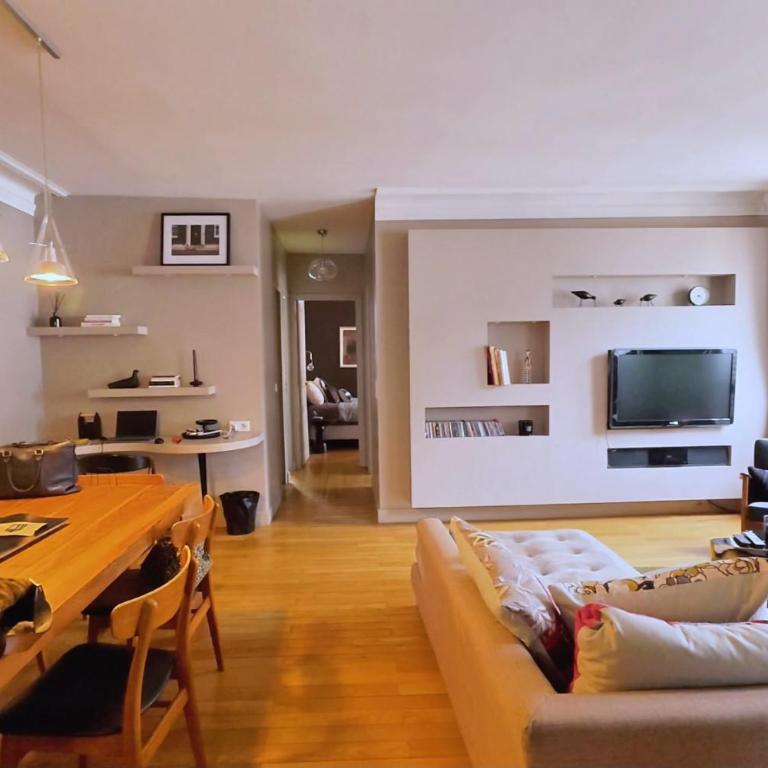 Élégant Appartement Familial avec Vue Tour Eiffel depuis la Salle de Bain - Appartement 1 Chambre - 6