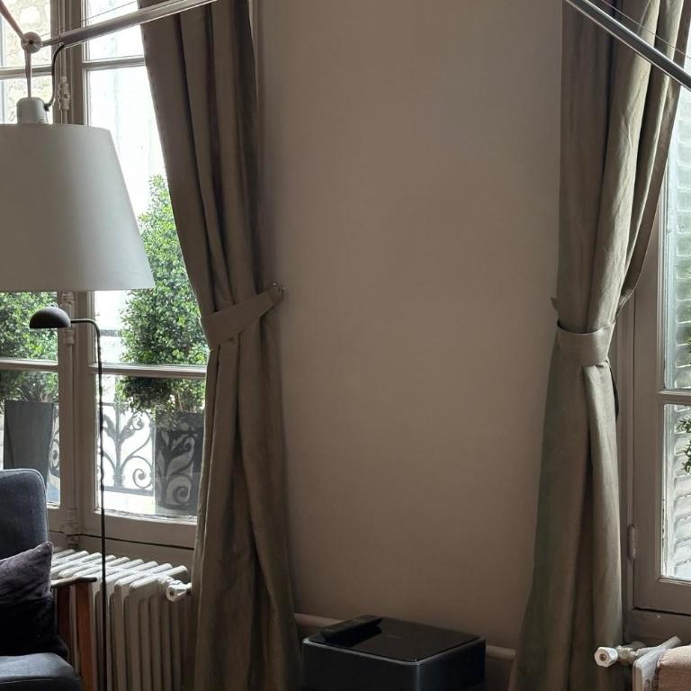 Élégant Appartement Familial avec Vue Tour Eiffel depuis la Salle de Bain - Appartement 1 Chambre - 7