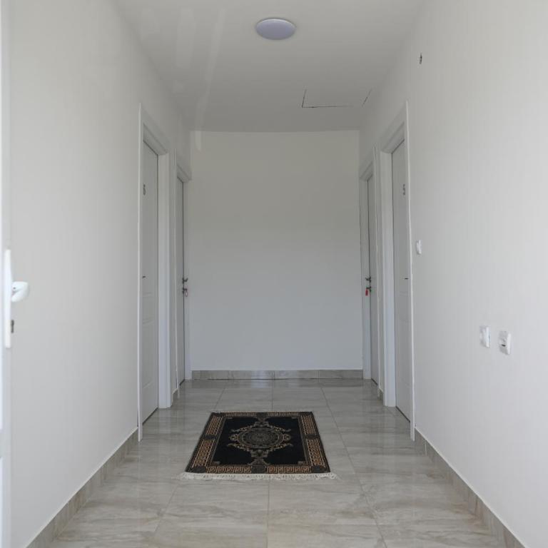Apartments Amin - Standardna Dvokrevetna Soba sa Bračnim Krevetom - 3