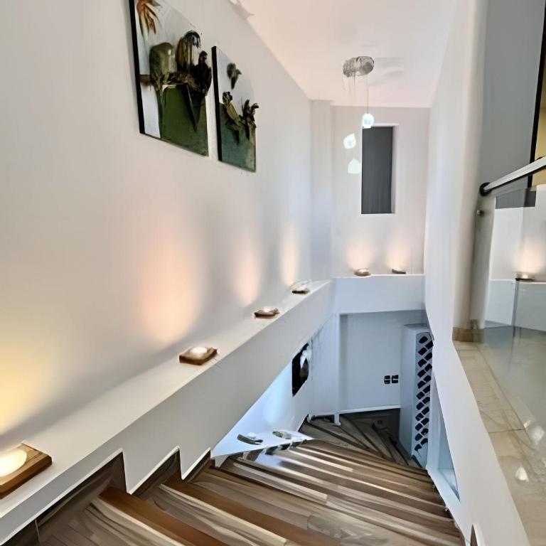 Suntuoso y Amplio - Estrato 5 - Two-Bedroom Deluxe Apartment with Balcony - 7