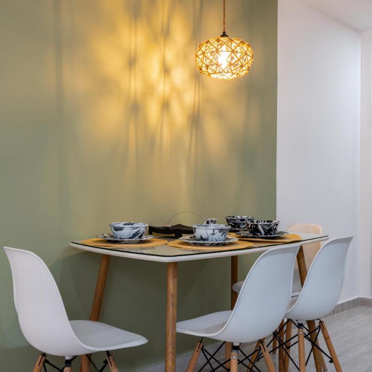 AC -8 personas - 201 Cinque, cerca al Estadio - Three-Bedroom Apartment - 13