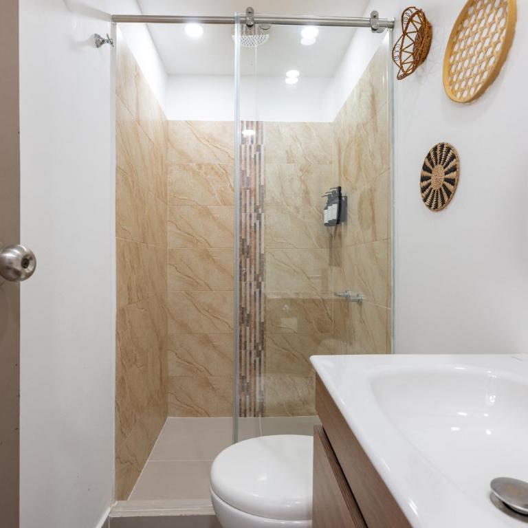 AC -8 personas - 201 Cinque, cerca al Estadio - Three-Bedroom Apartment - 44