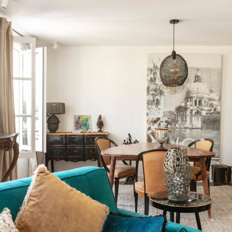 Rue Barbet de Jouy - Appartement - 5