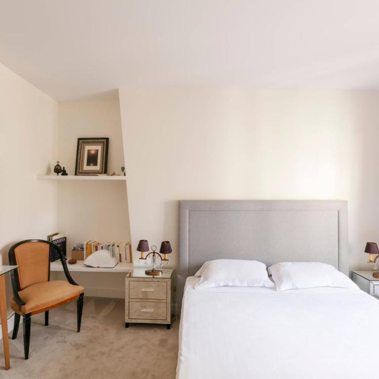 Rue Barbet de Jouy - Appartement - 19