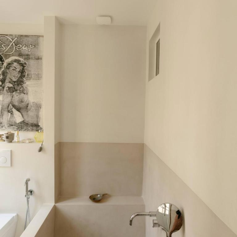Rue Barbet de Jouy - Appartement - 28