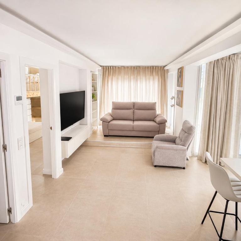 Beach Apartment in Torre del Mar - Three-Bedroom Apartment - 1