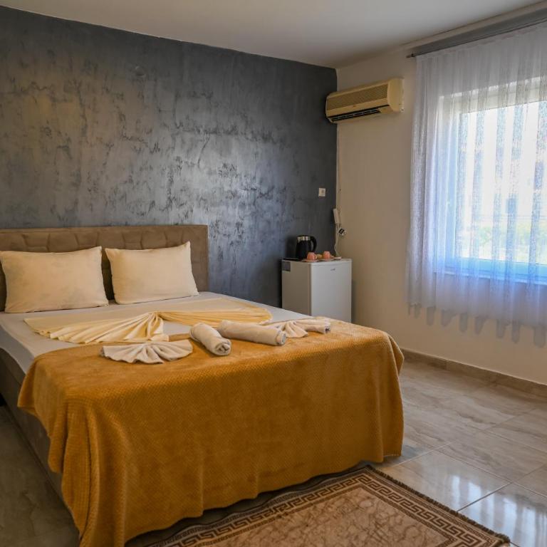 Apartments Amin - Dvokrevetna Soba sa Bračnim Krevetom - 5