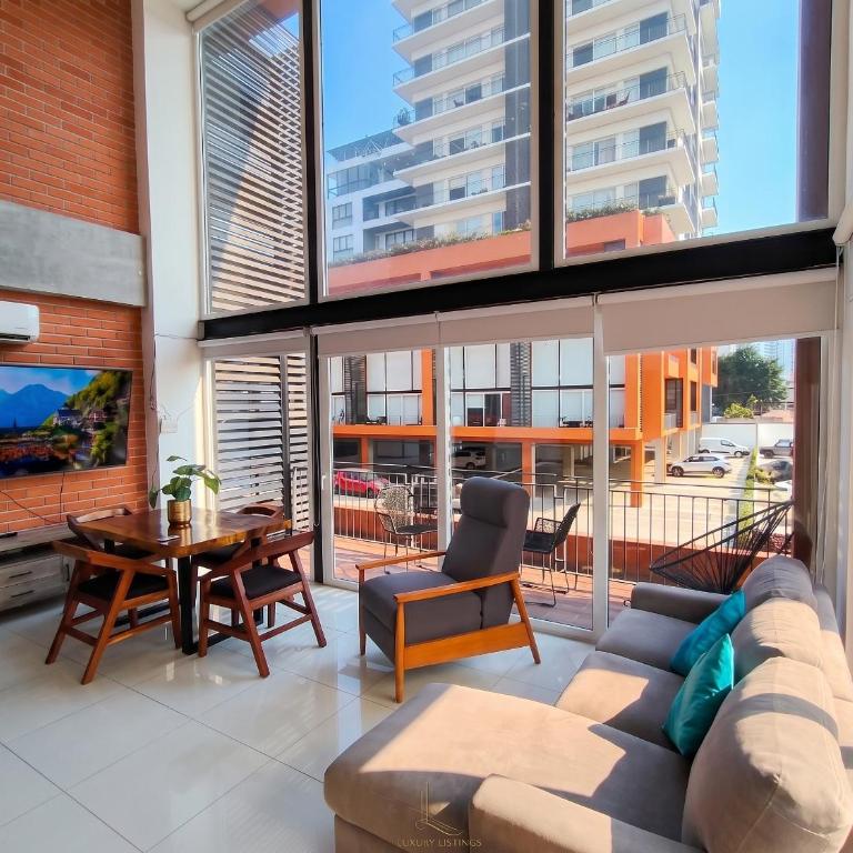 Zoho Skies by Monyxbnb - Deluxe Apartment mit 1 Schlafzimmer und Hafenblick - 4