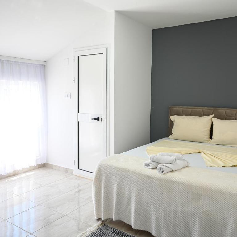 Apartments Amin - Dvokrevetna Soba sa Bračnim Krevetom - 7