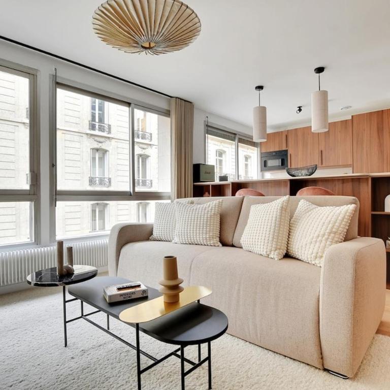 An exquisite 3-bedroom 3-bathroom apartment in Trocadéro - Eiffel Tower - Appartement - 1