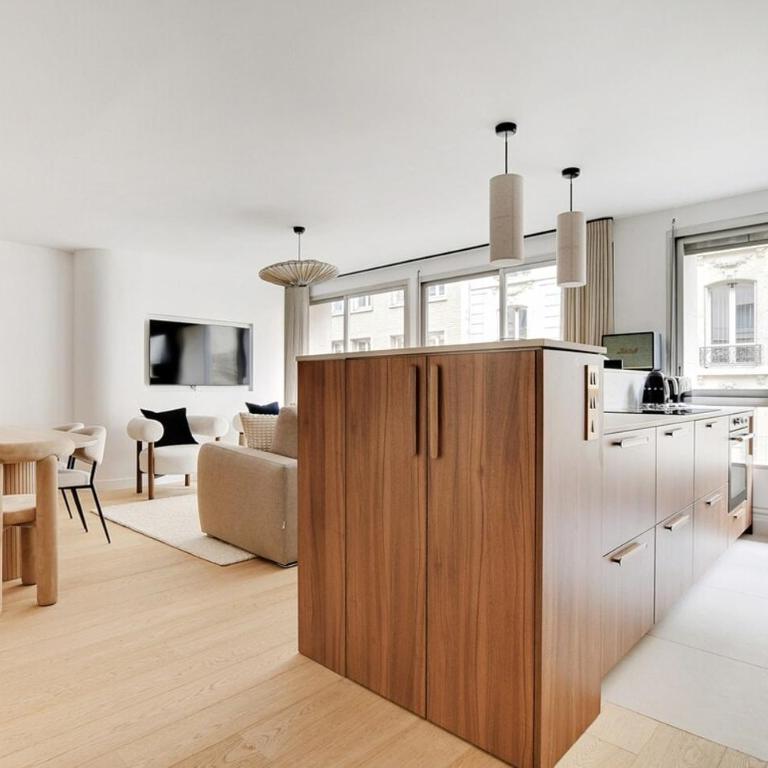 An exquisite 3-bedroom 3-bathroom apartment in Trocadéro - Eiffel Tower - Appartement - 5
