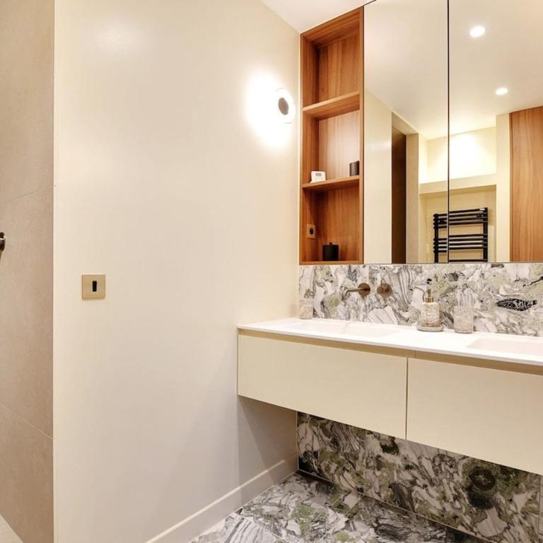An exquisite 3-bedroom 3-bathroom apartment in Trocadéro - Eiffel Tower - Appartement - 7