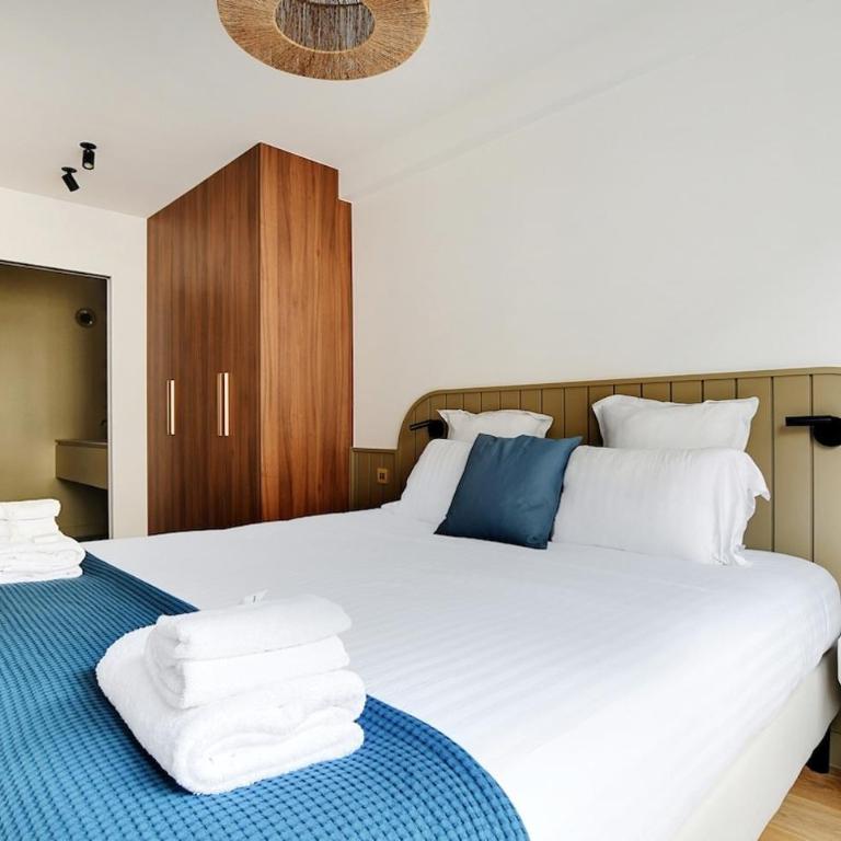 An exquisite 3-bedroom 3-bathroom apartment in Trocadéro - Eiffel Tower - Appartement - 19