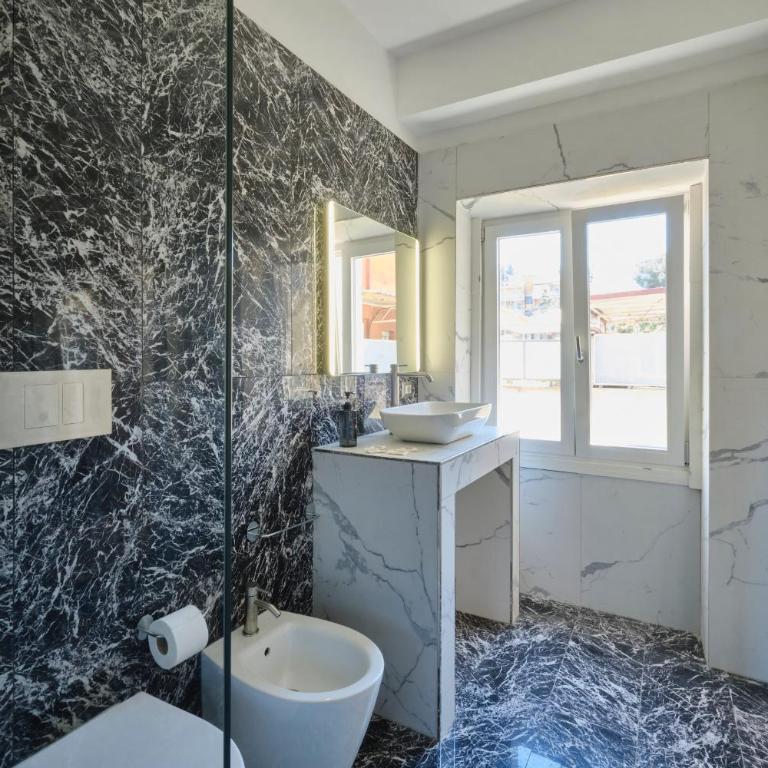 Luxury Vatican Suites - Camera Quadrupla - 5
