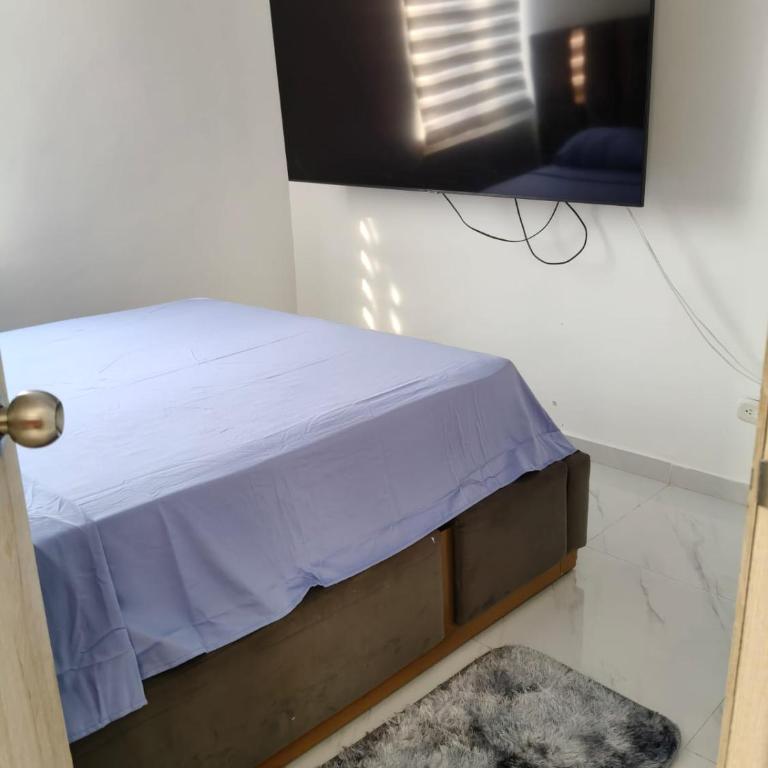 Beautiful Apartment in Cali Valle Colombia - Three-Bedroom Apartment - 6