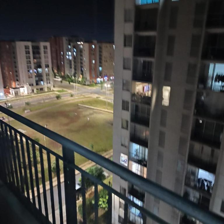 Beautiful Apartment in Cali Valle Colombia - Three-Bedroom Apartment - 11