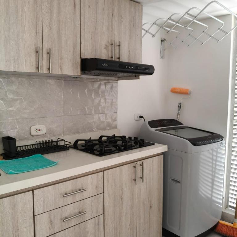 Beautiful Apartment in Cali Valle Colombia - Three-Bedroom Apartment - 14