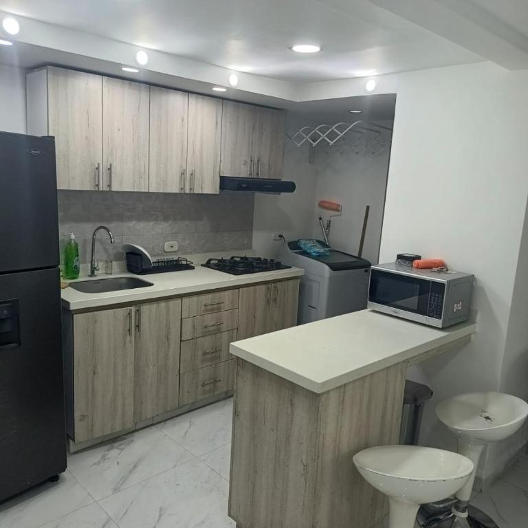 Beautiful Apartment in Cali Valle Colombia - Three-Bedroom Apartment - 25