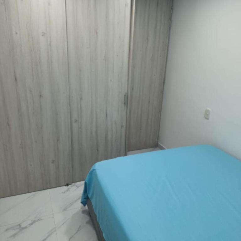 Beautiful Apartment in Cali Valle Colombia - Three-Bedroom Apartment - 28