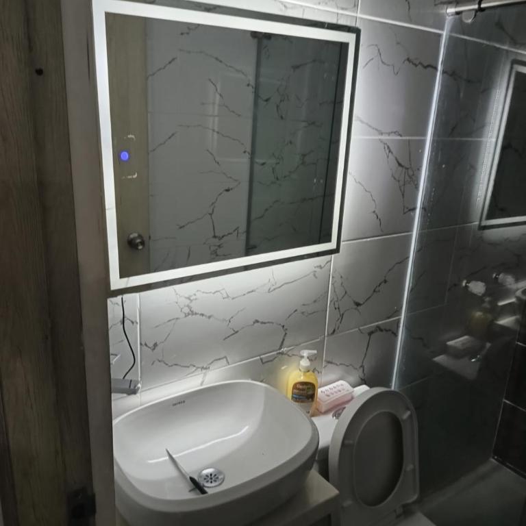 Beautiful Apartment in Cali Valle Colombia - Three-Bedroom Apartment - 38