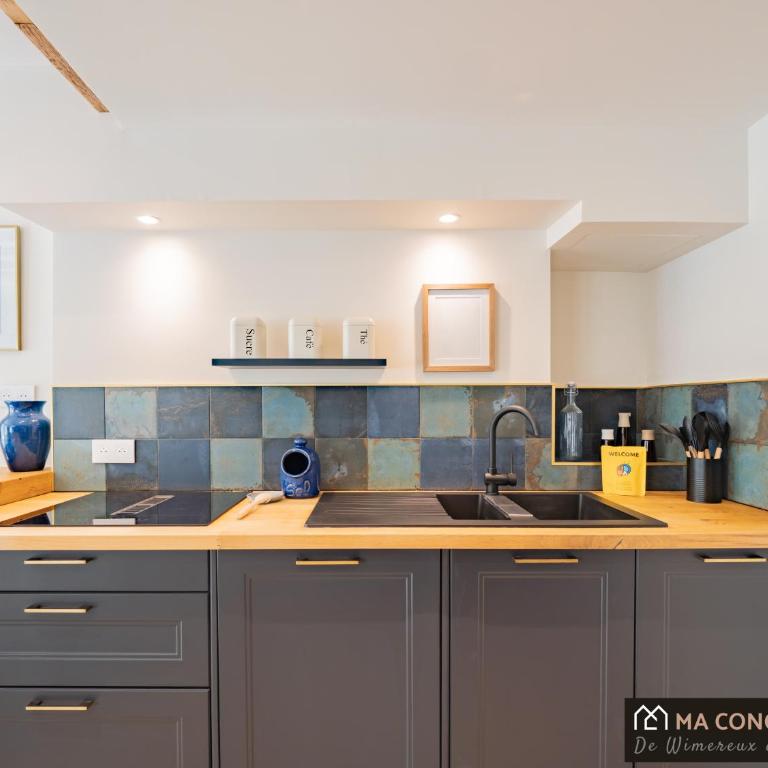 MAISON BLEUE, Apparts'hôtel Premium en Vieille-Ville - Two-Bedroom Apartment - 39